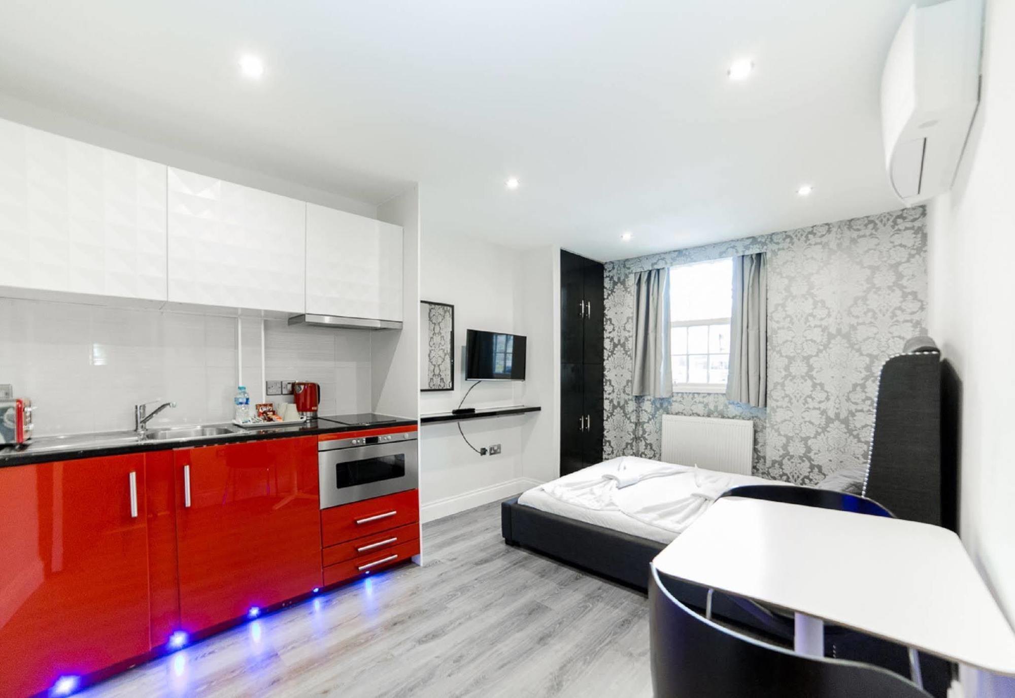 Apartment Imperial Court London