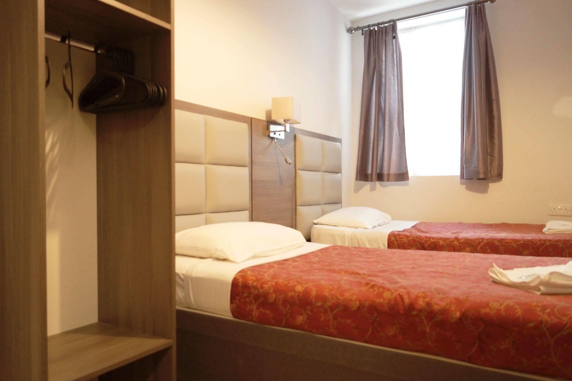 Bed & Breakfast Comfotel Prpl London