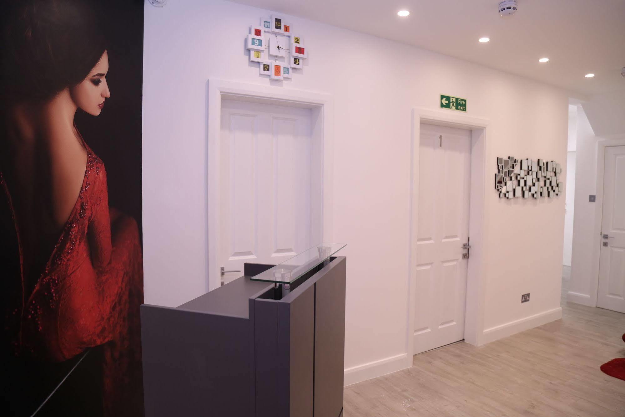 Hotel Wembley Park 3*