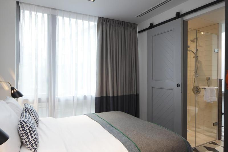 By Marriott Kensington 4*