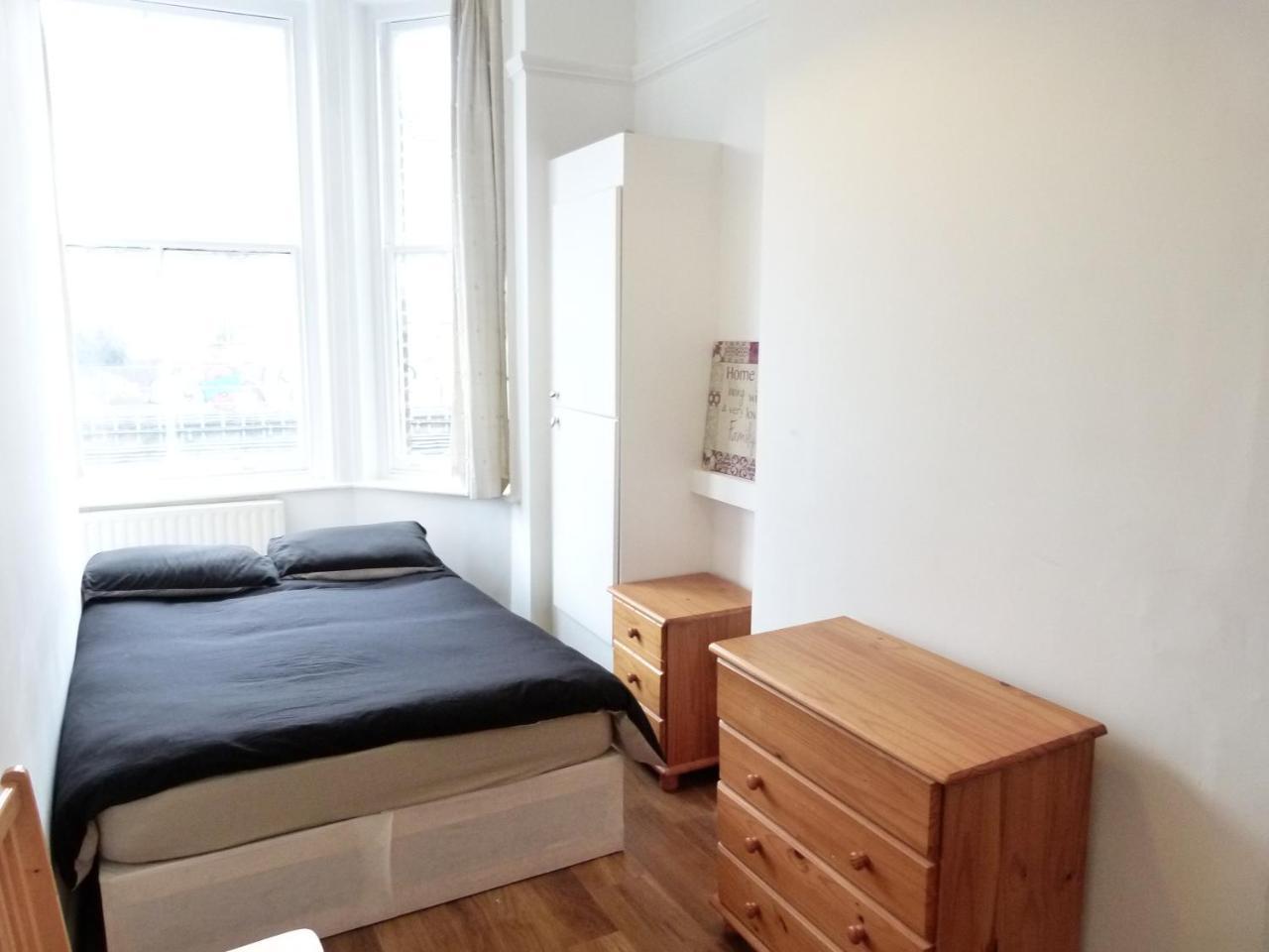 Apartment Beautiful Family Barons Court London