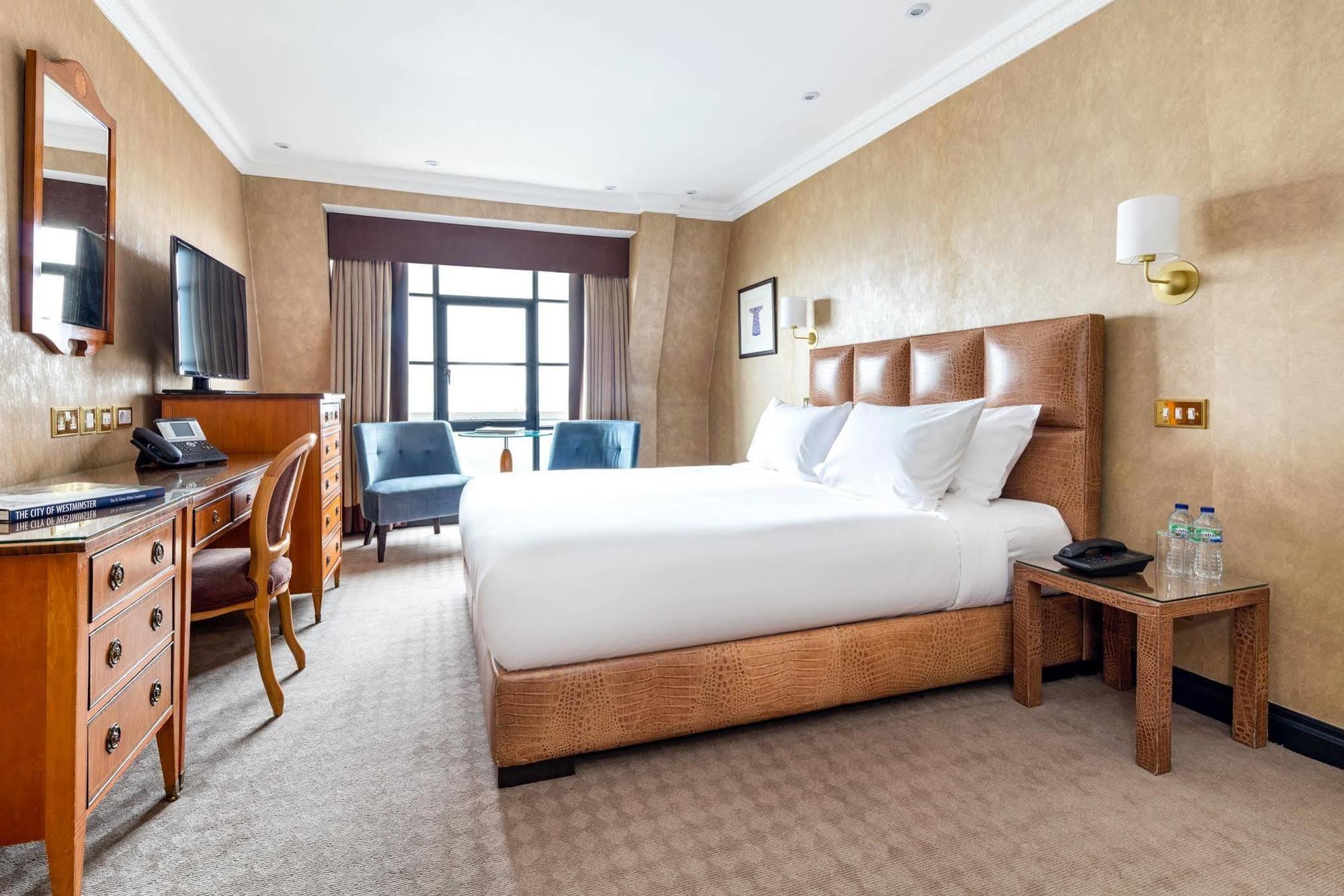 Radisson Blu Hotel, Leicester Square - Formerly Hampshire Hotell 5*