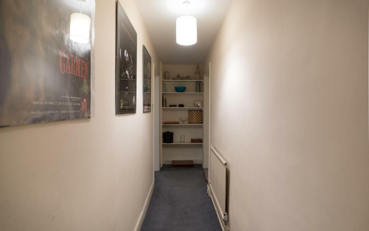 44a Palace Gardens Terrace * London