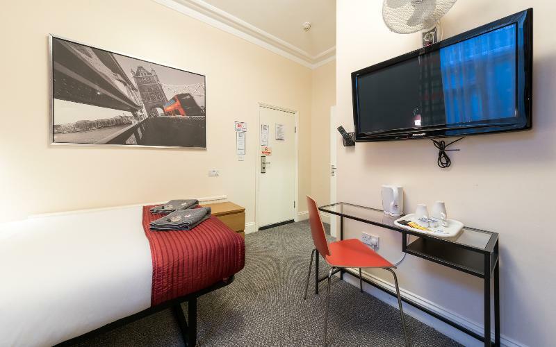 Saba Hotel 3*