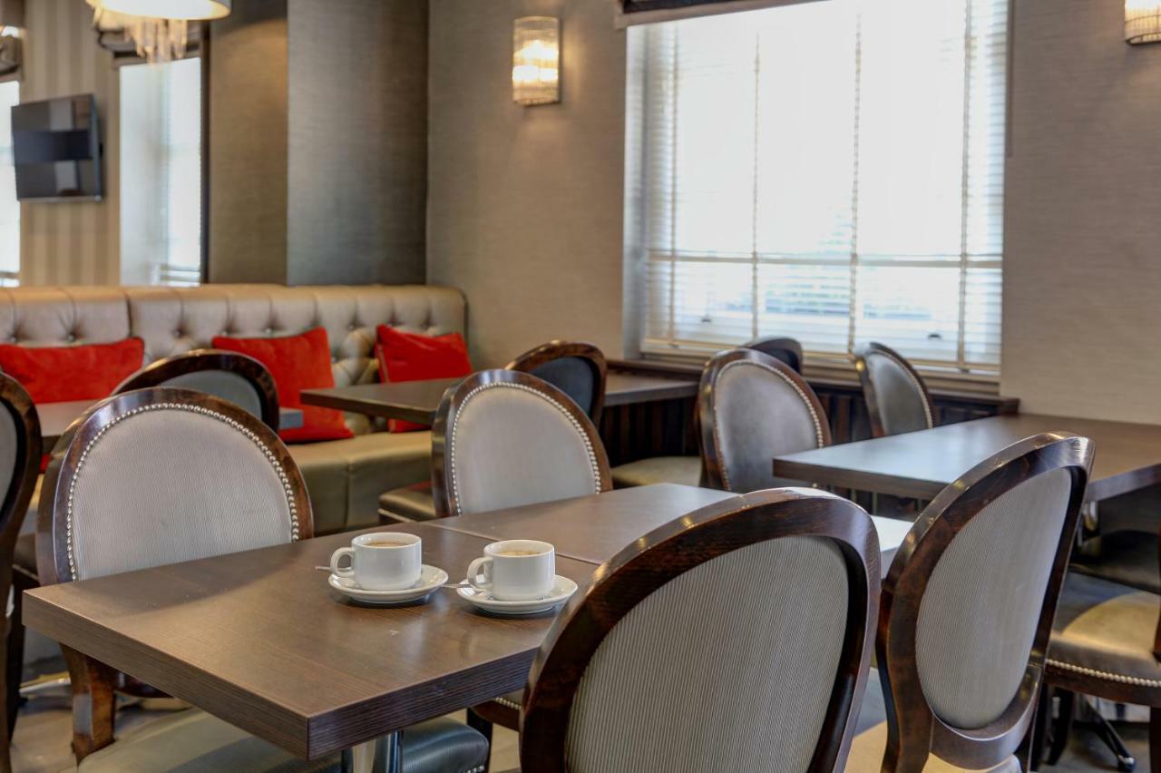 Western Buckingham Palace Rd Hotel 3*