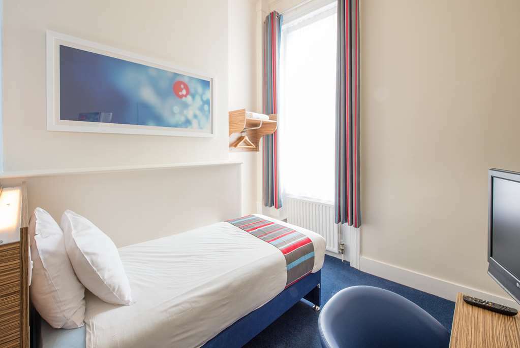Travelodge Bank 2*