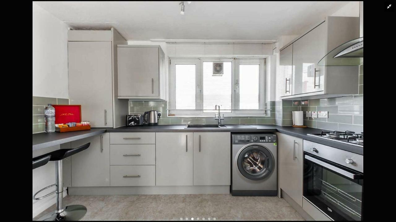 Lägenhet Lovely One Bedroom In Stratford London