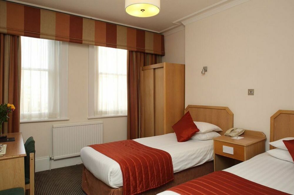 Phoenix Hotel London