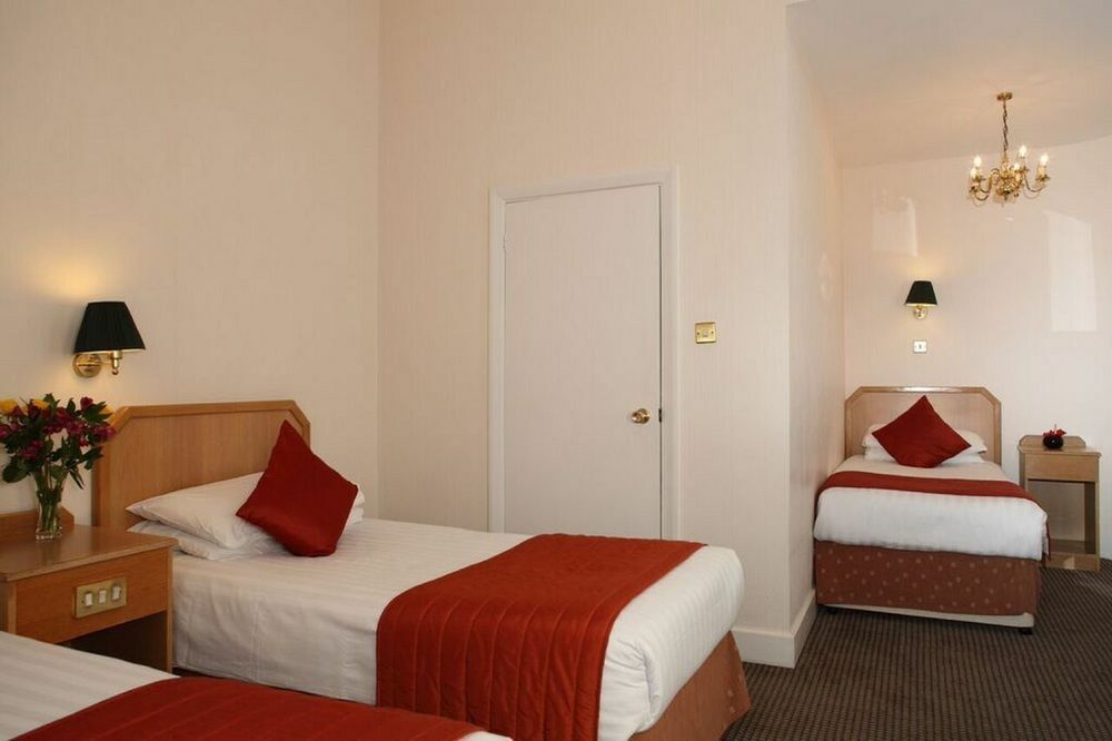 Phoenix 4* London