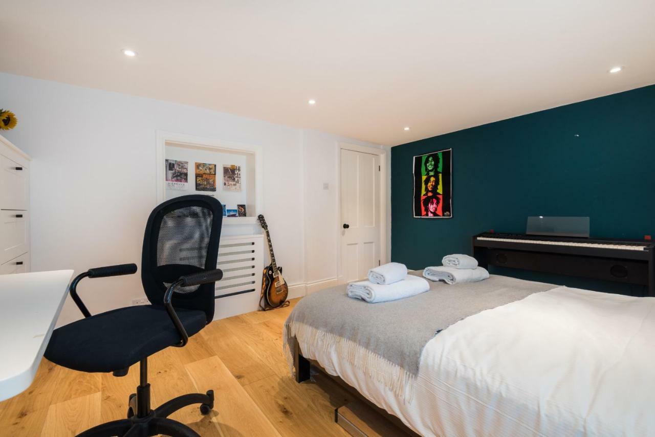 Beautiful Chiswick With Garden * Londres