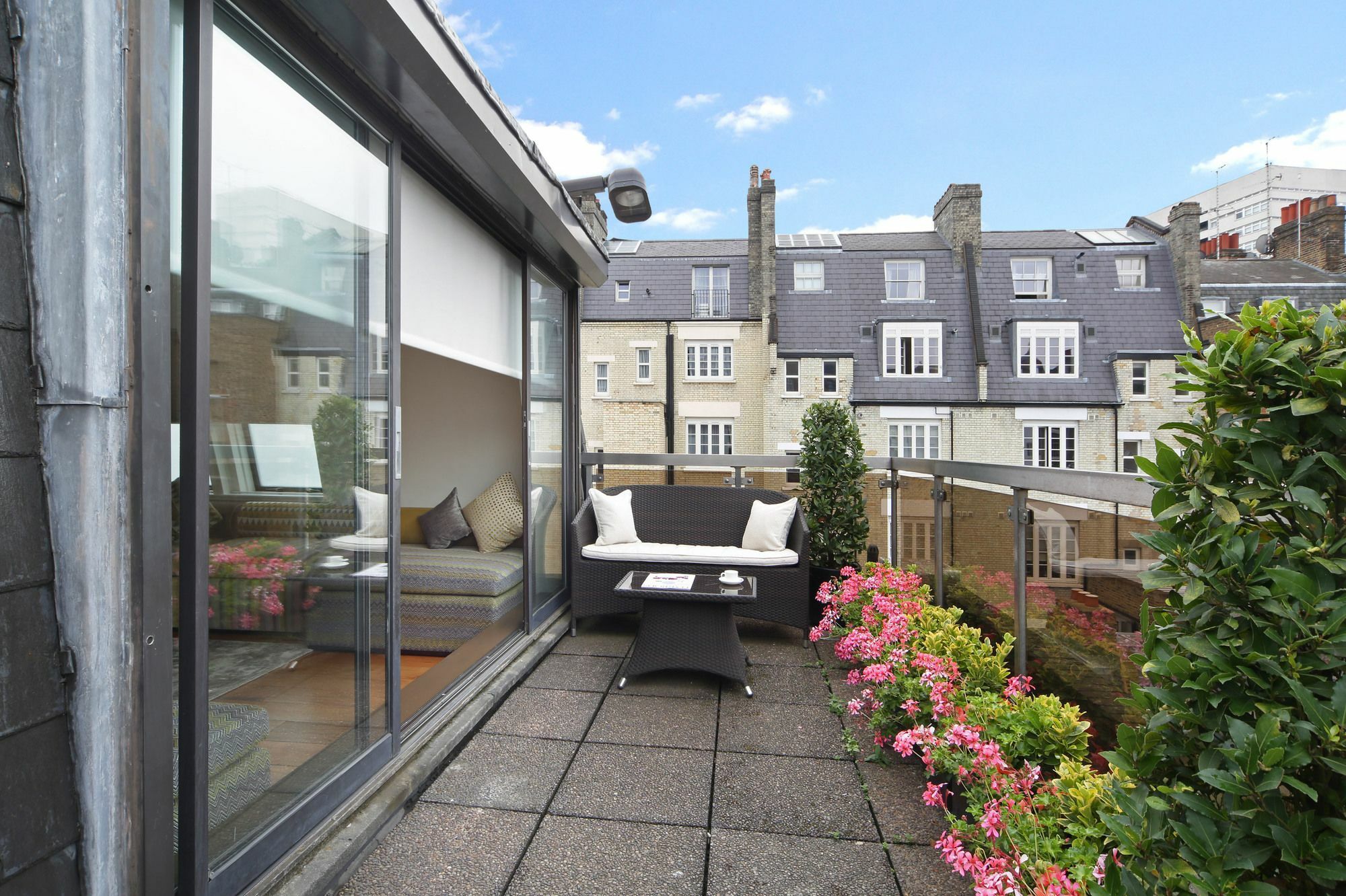 Mayfair House Lägenhetshotell 5*