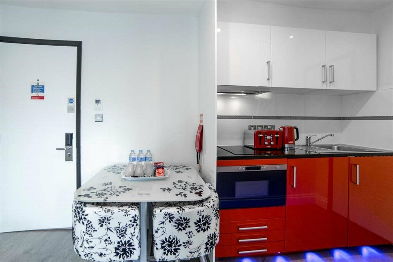 Apartment Imperial Court London
