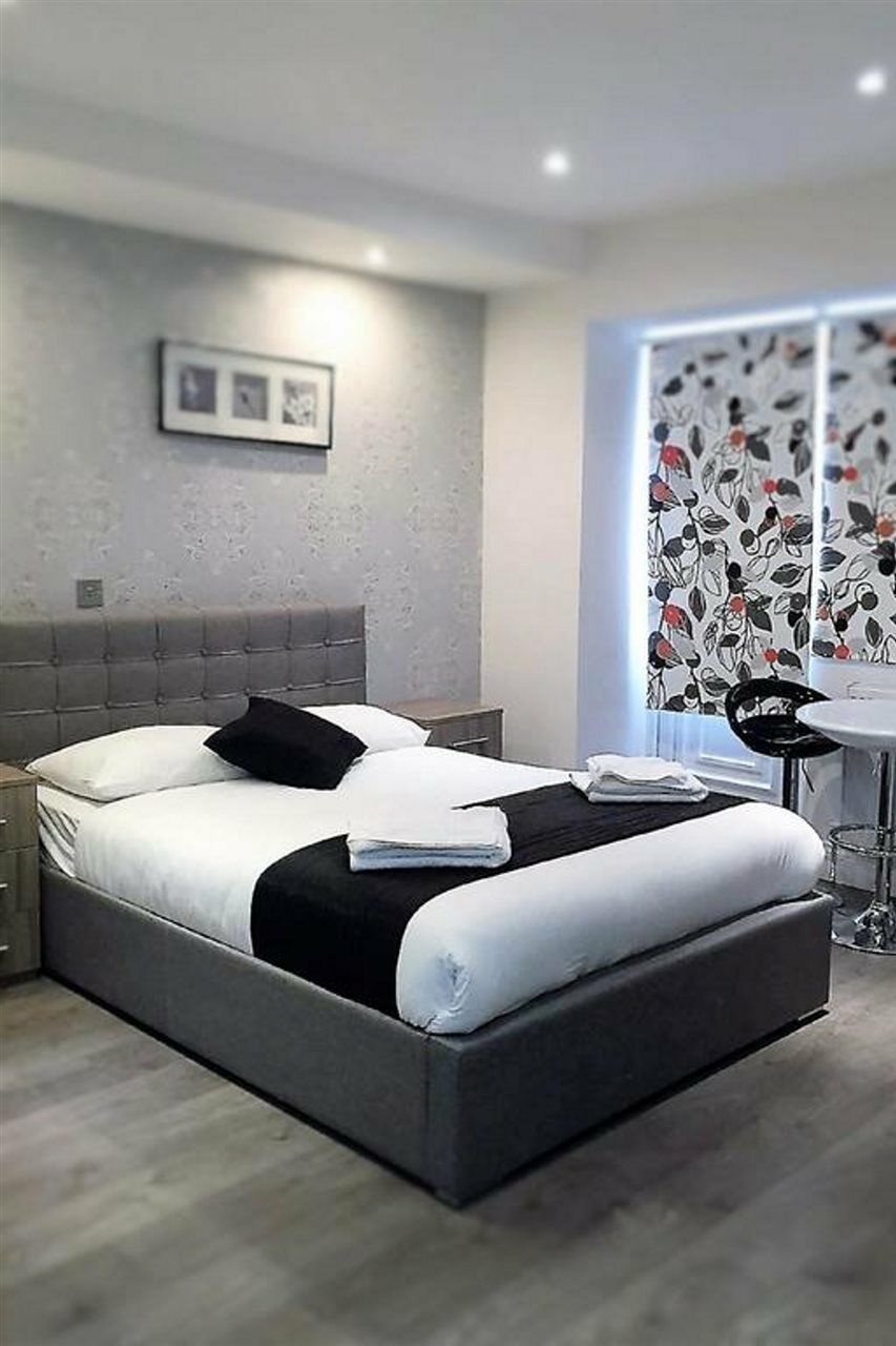 Imperial Court London