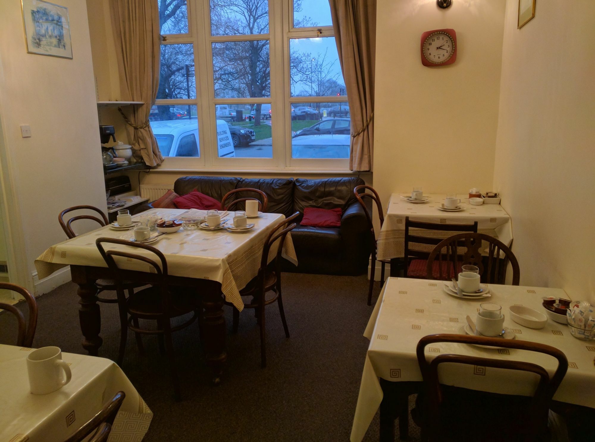 Guest house A To B 2*