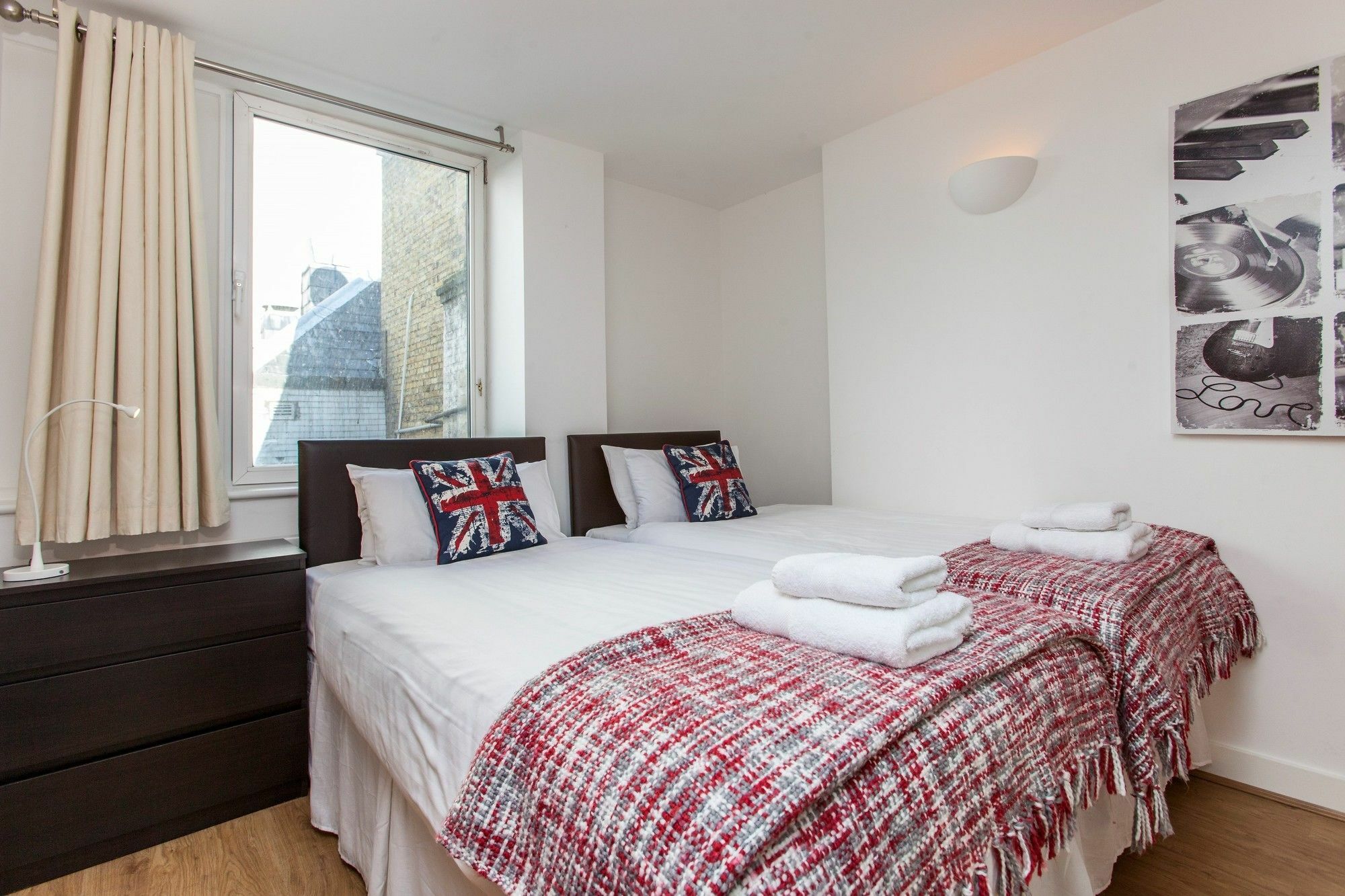 Club Living - Piccadilly & Covent Garden Apartments *
