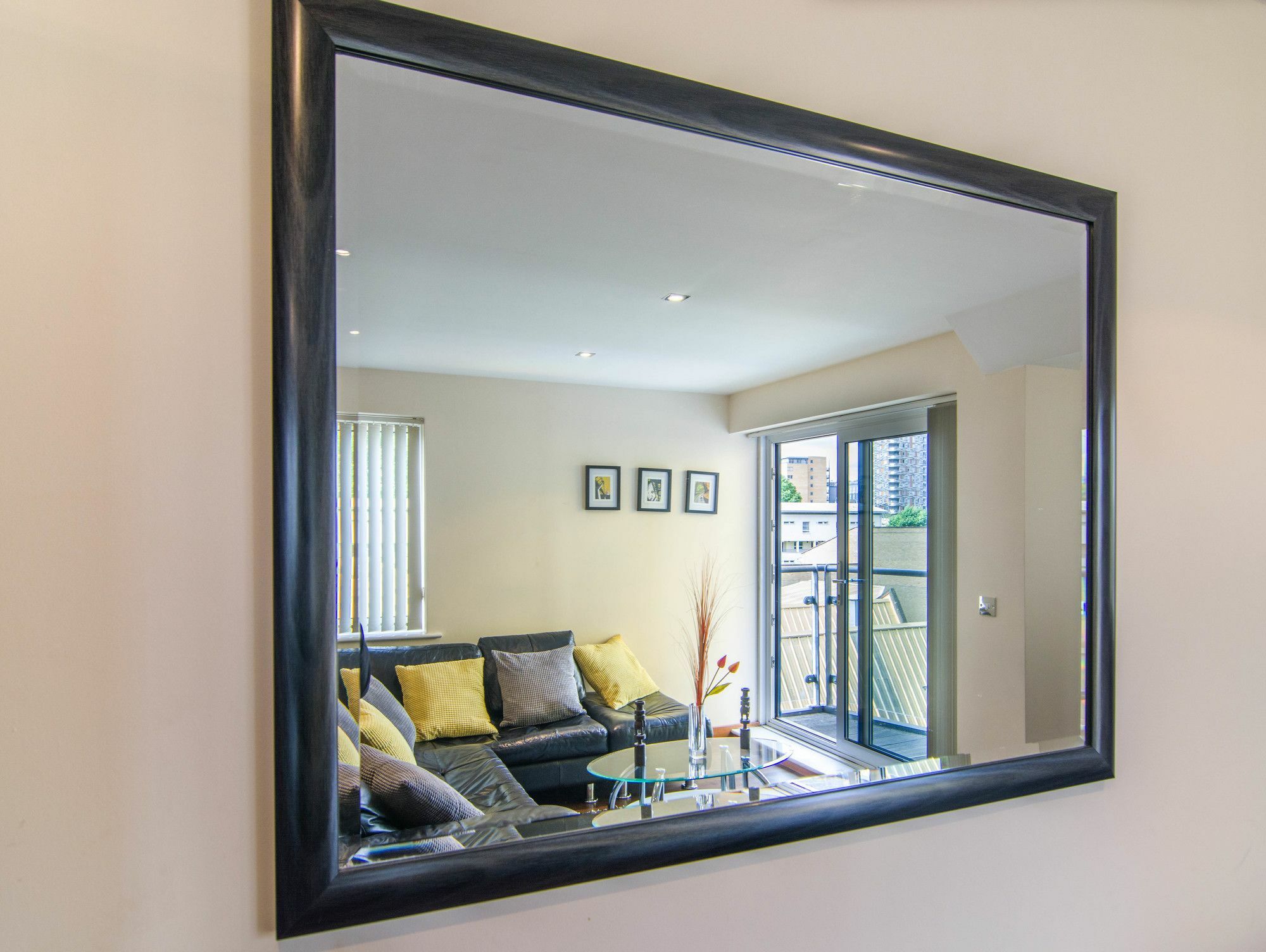 Wharf - Cuba Street Apartment London