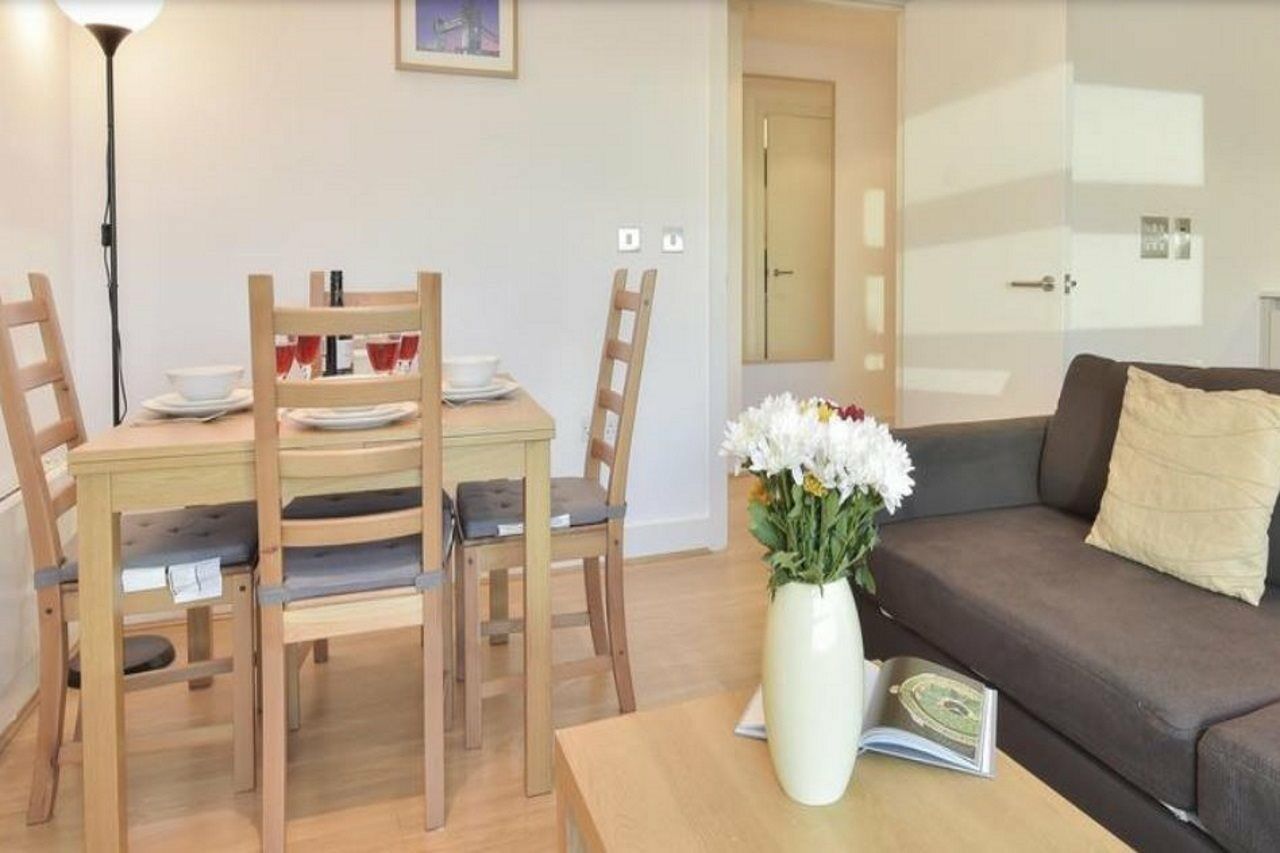 Beautiful 4-bedroom Flat In Bridge/borough! London