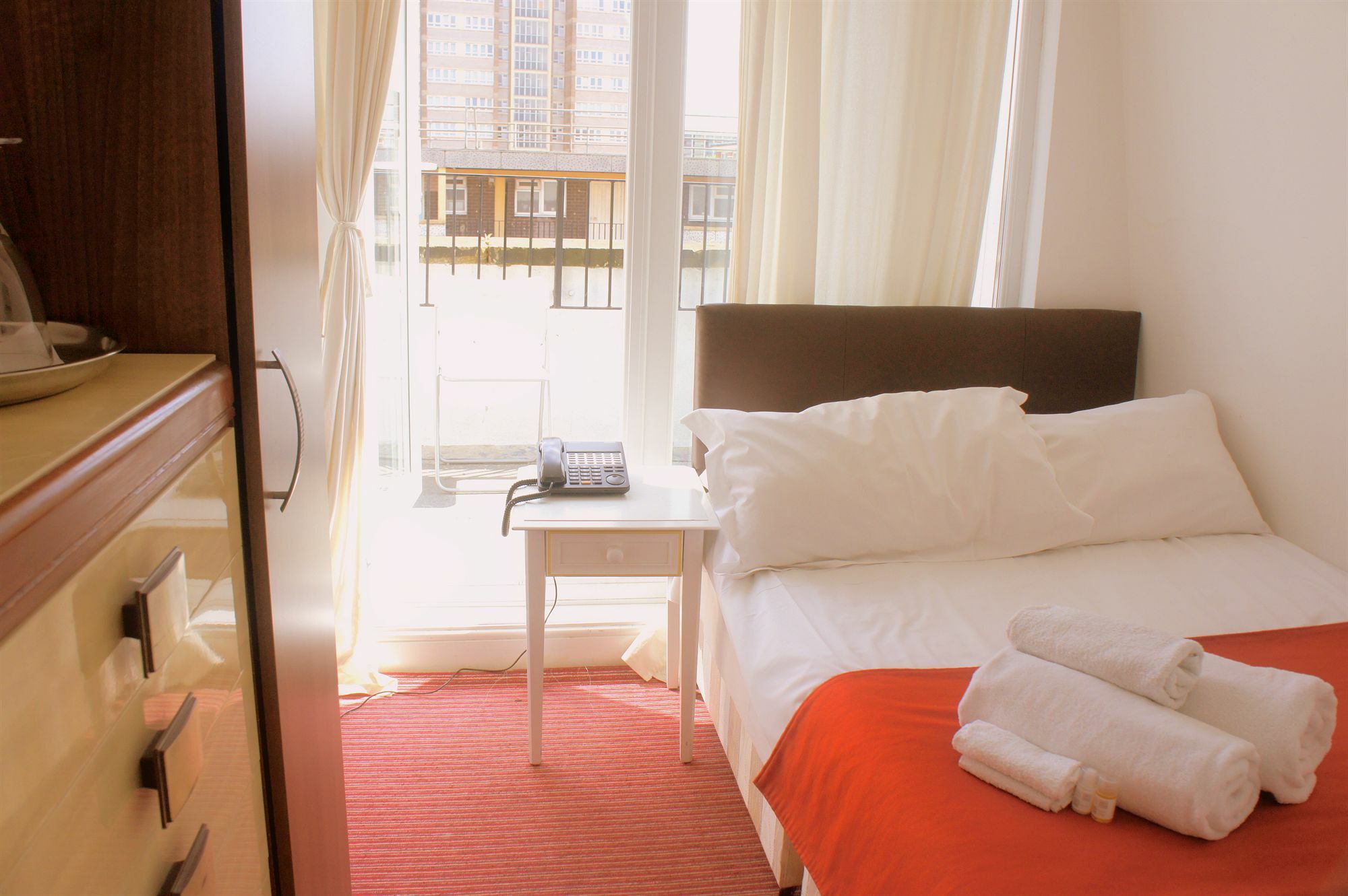 Hotel Plaza 3*