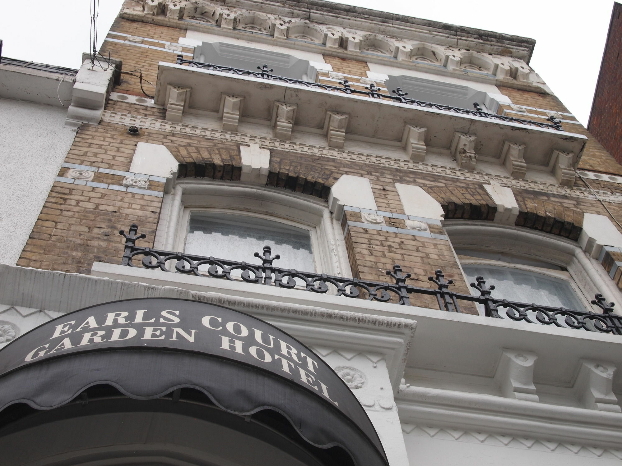 Earls Court Garden Hotel 2*