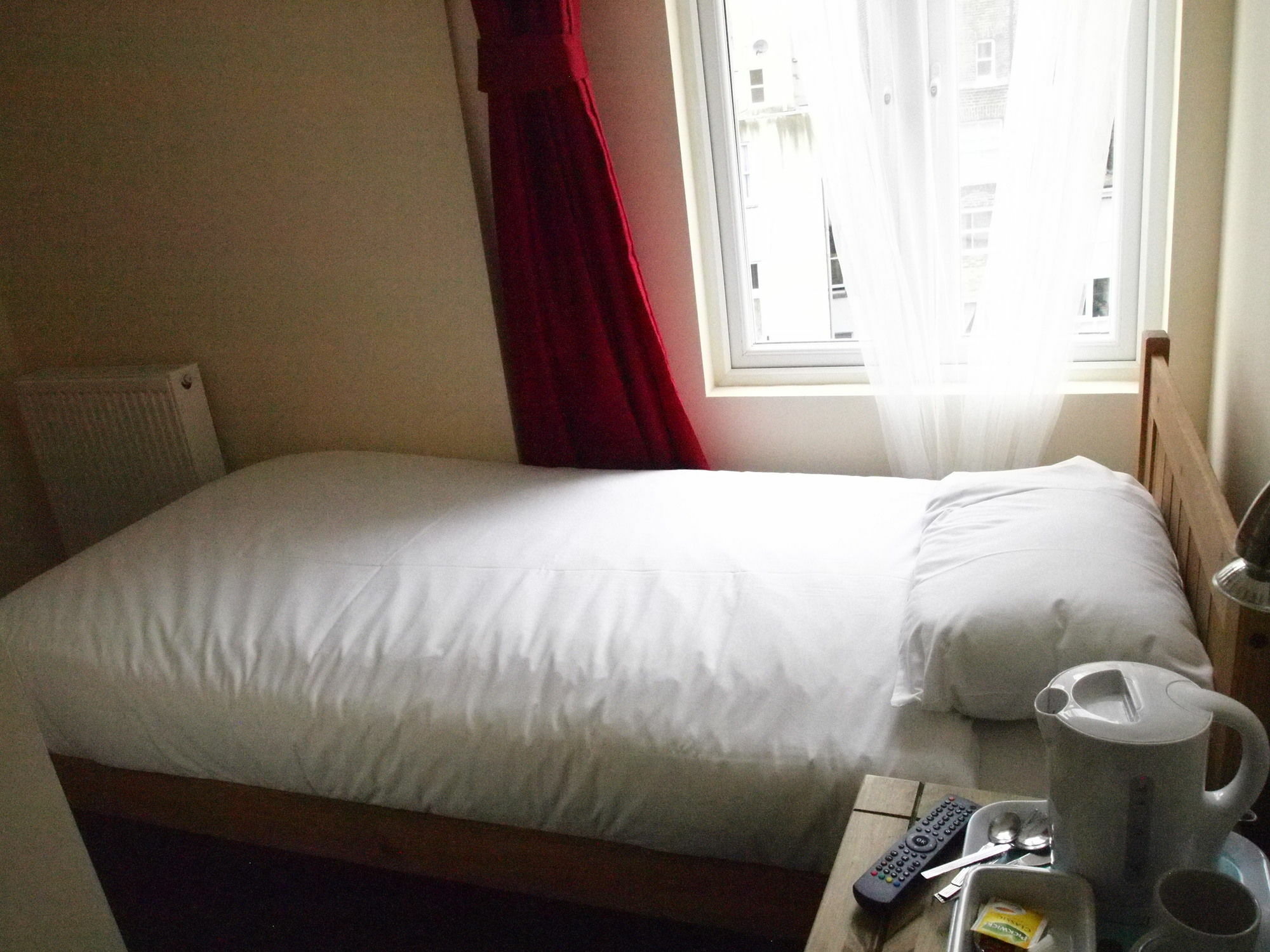Earls Court Garden Hotel