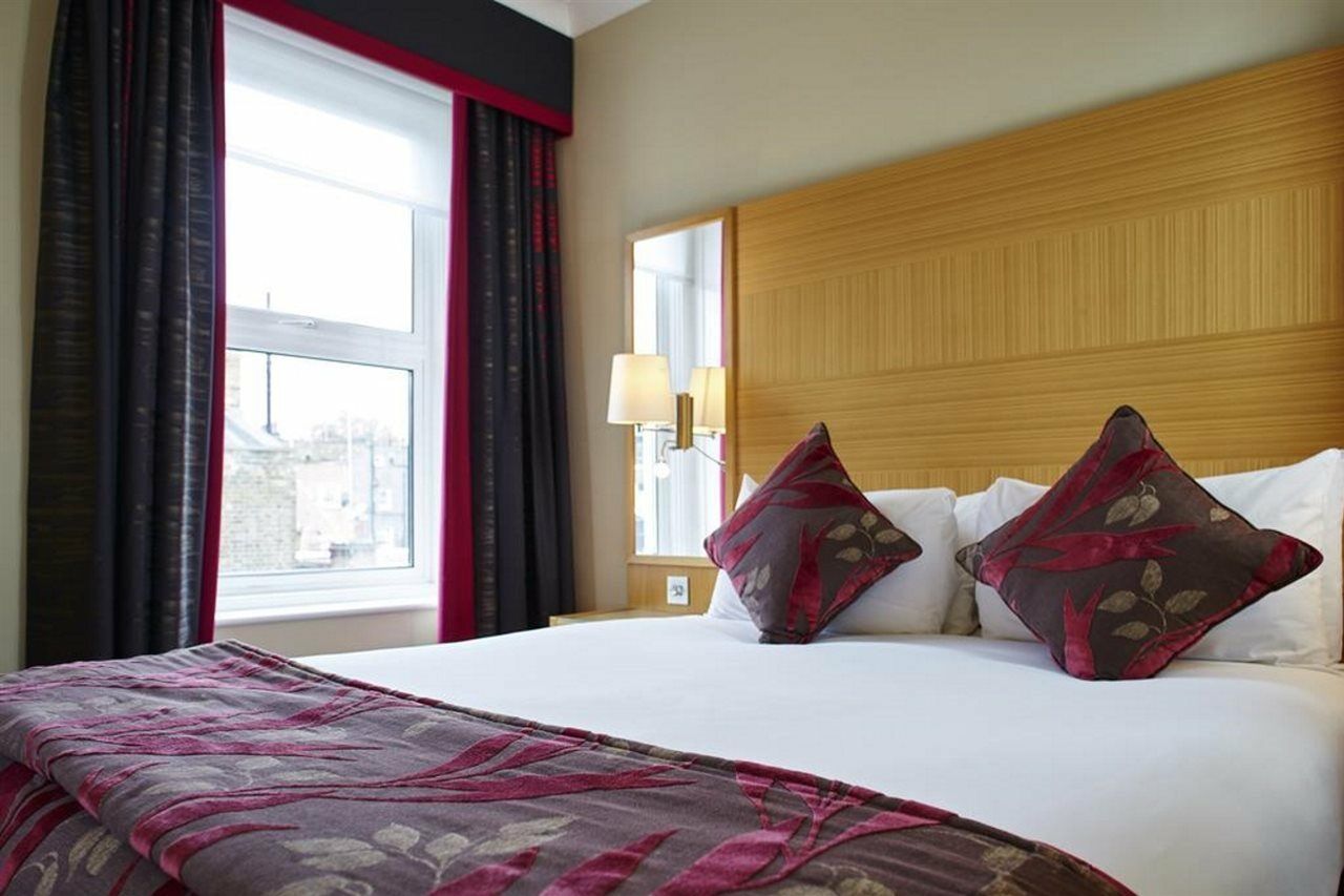 The Rembrandt 4*