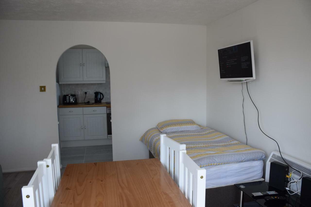 1 Bedroom Ponders End Appartement Londres