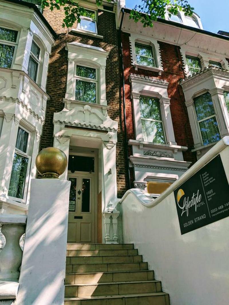 Hotel Oyo Sino Londen