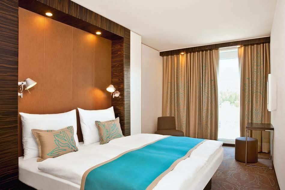 One London-tower Hill Hotell 3*