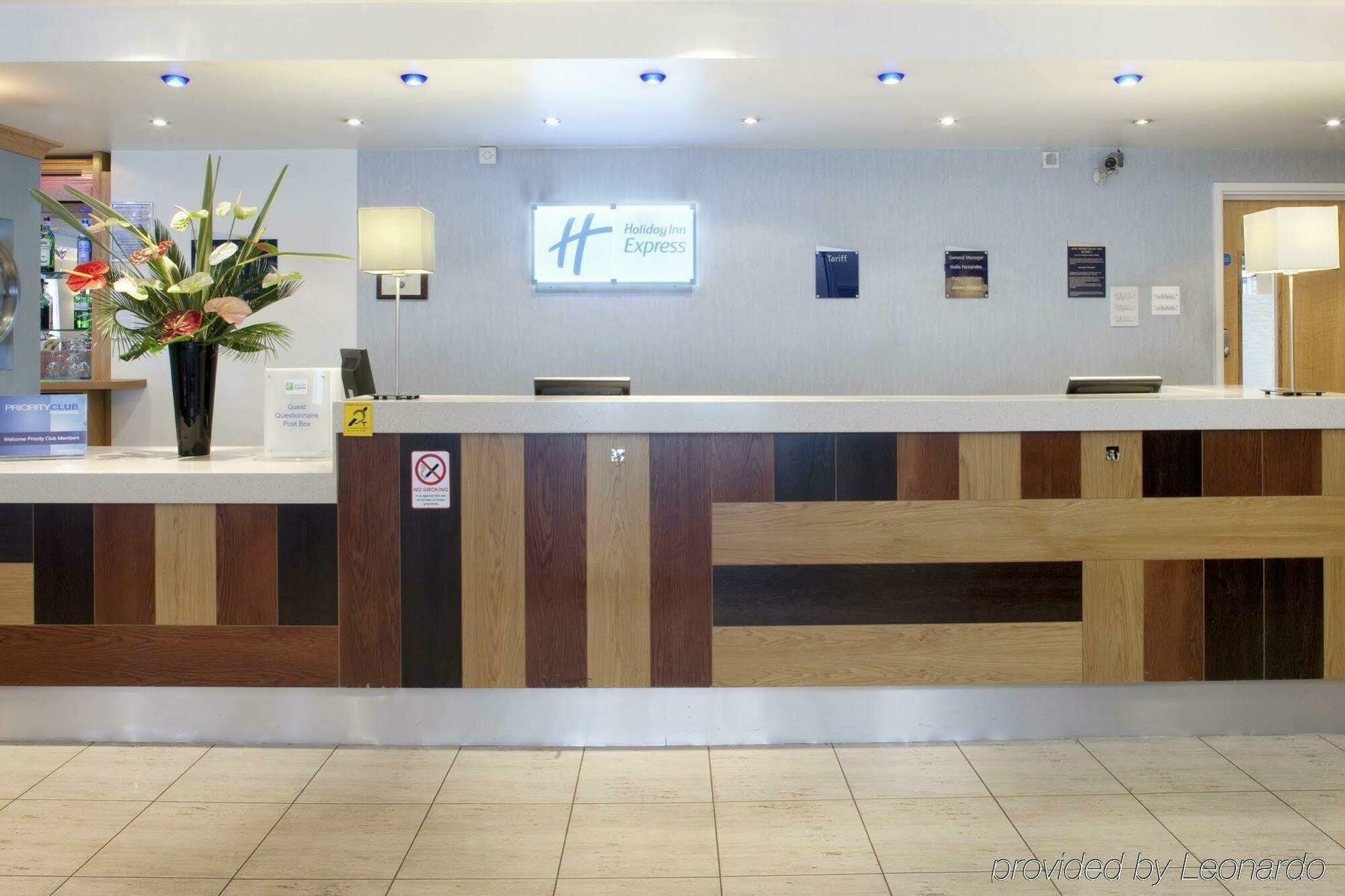 Express Park Royal By Ihg Hotel Londra