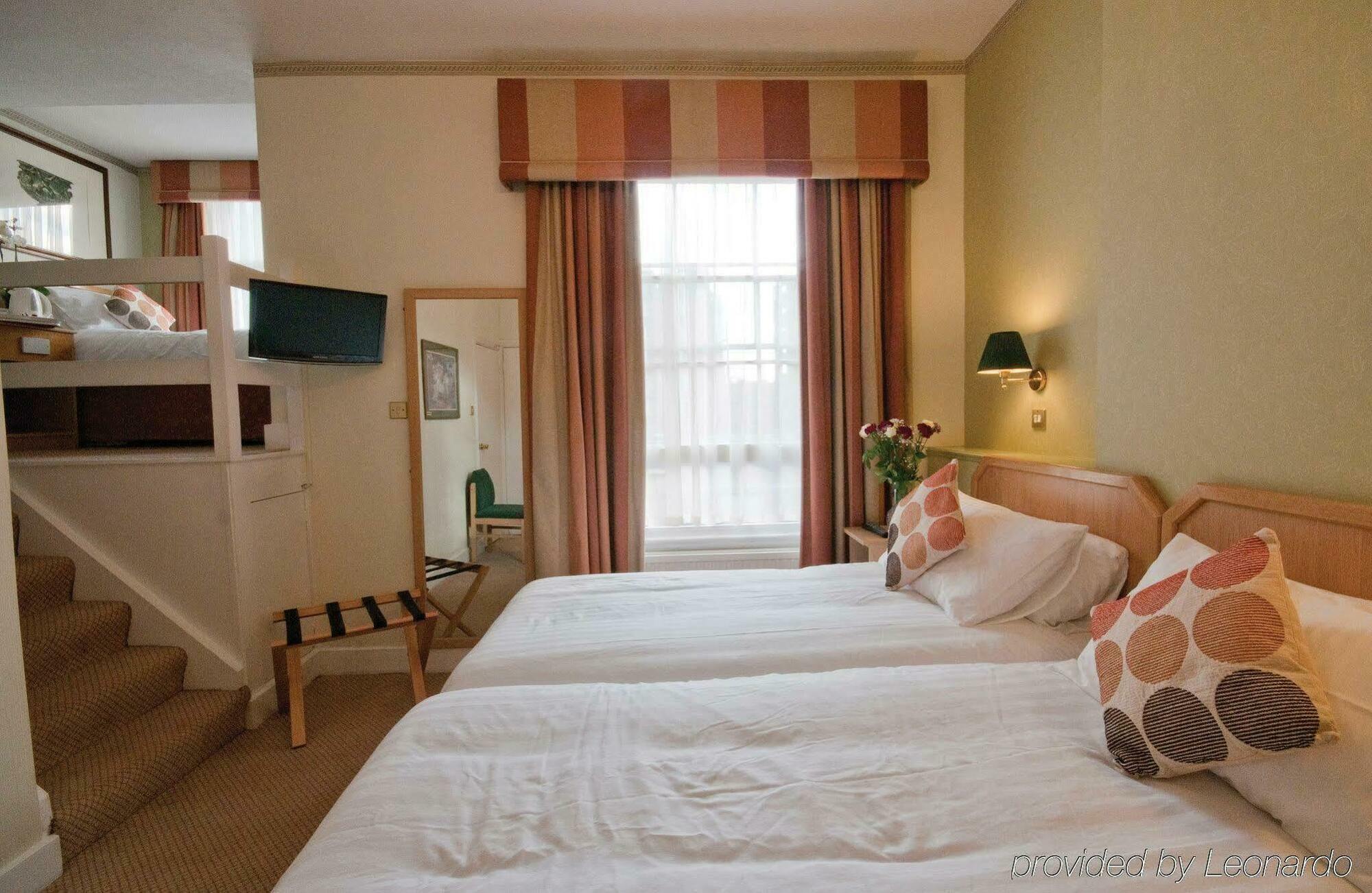 Phoenix 4* London