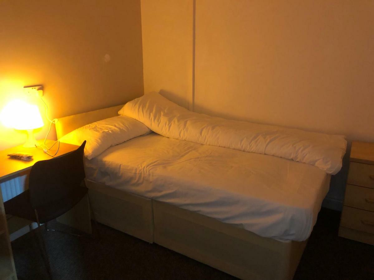 E1- Flats 2* London