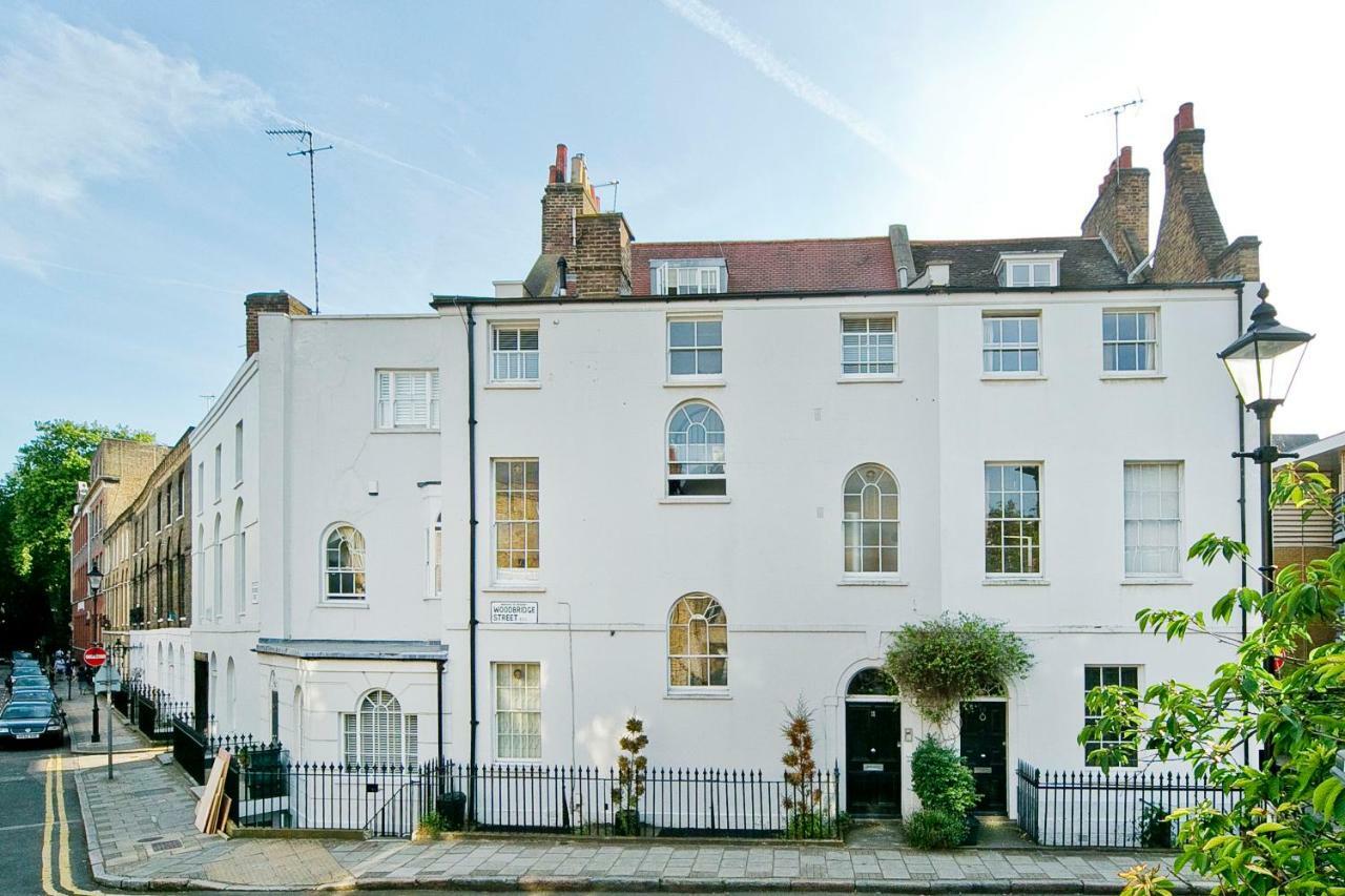 Lägenhet Woodbridge House London