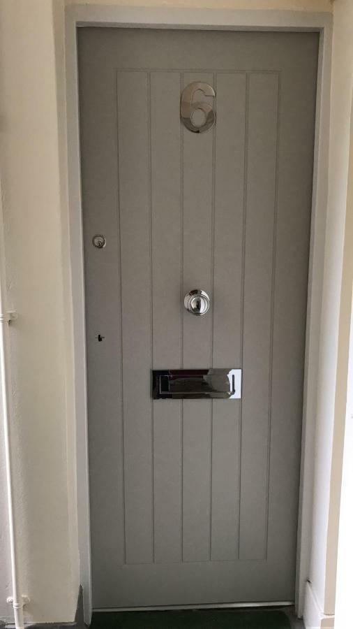 Stunning Two Bed Flat Apartment