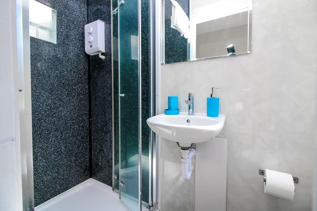 Affittacamere Private En-suite @ Liverpool Street, Brick Ln 3*
