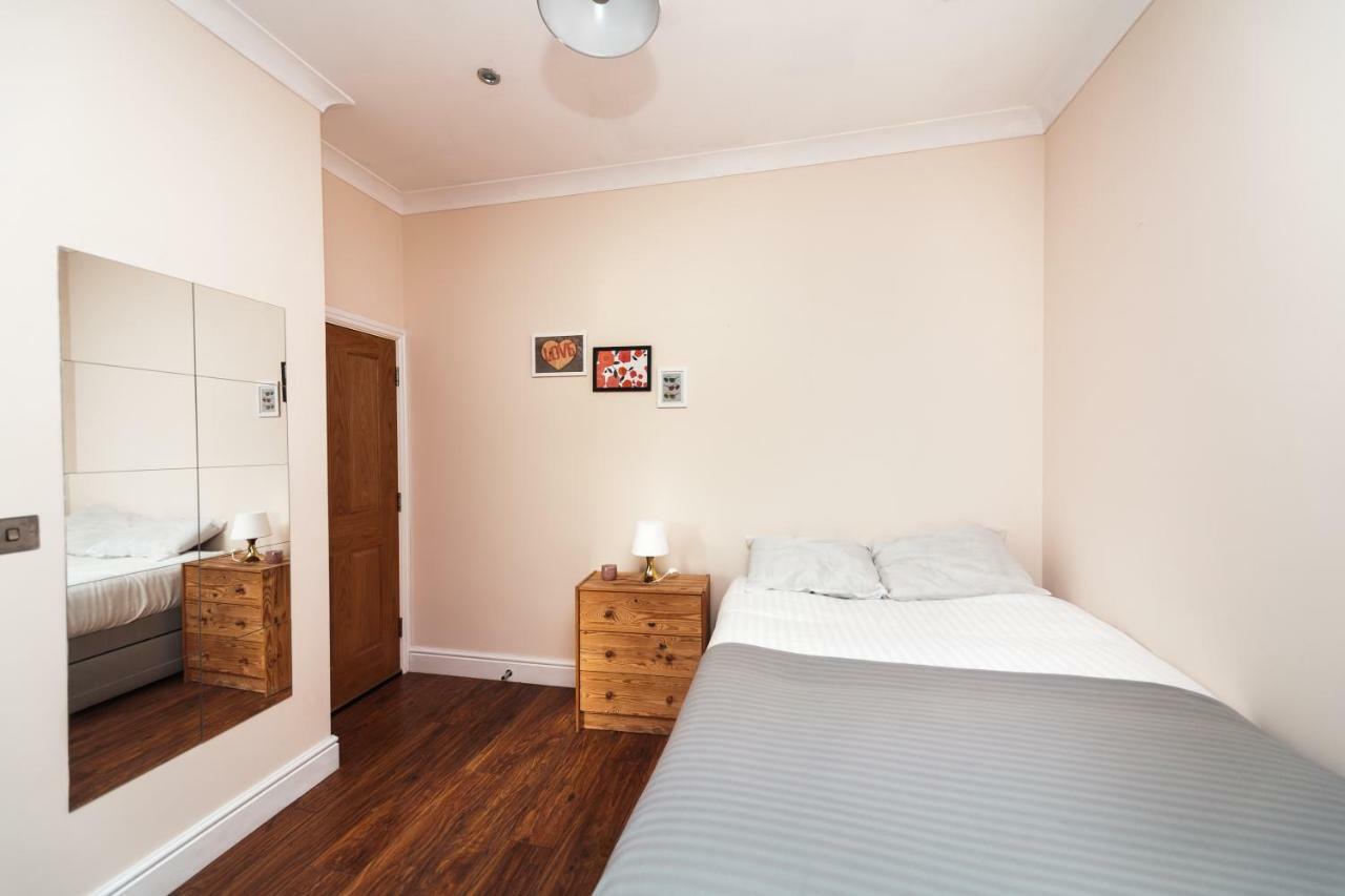 Private En-suite @ Liverpool Street, Brick Ln Londra