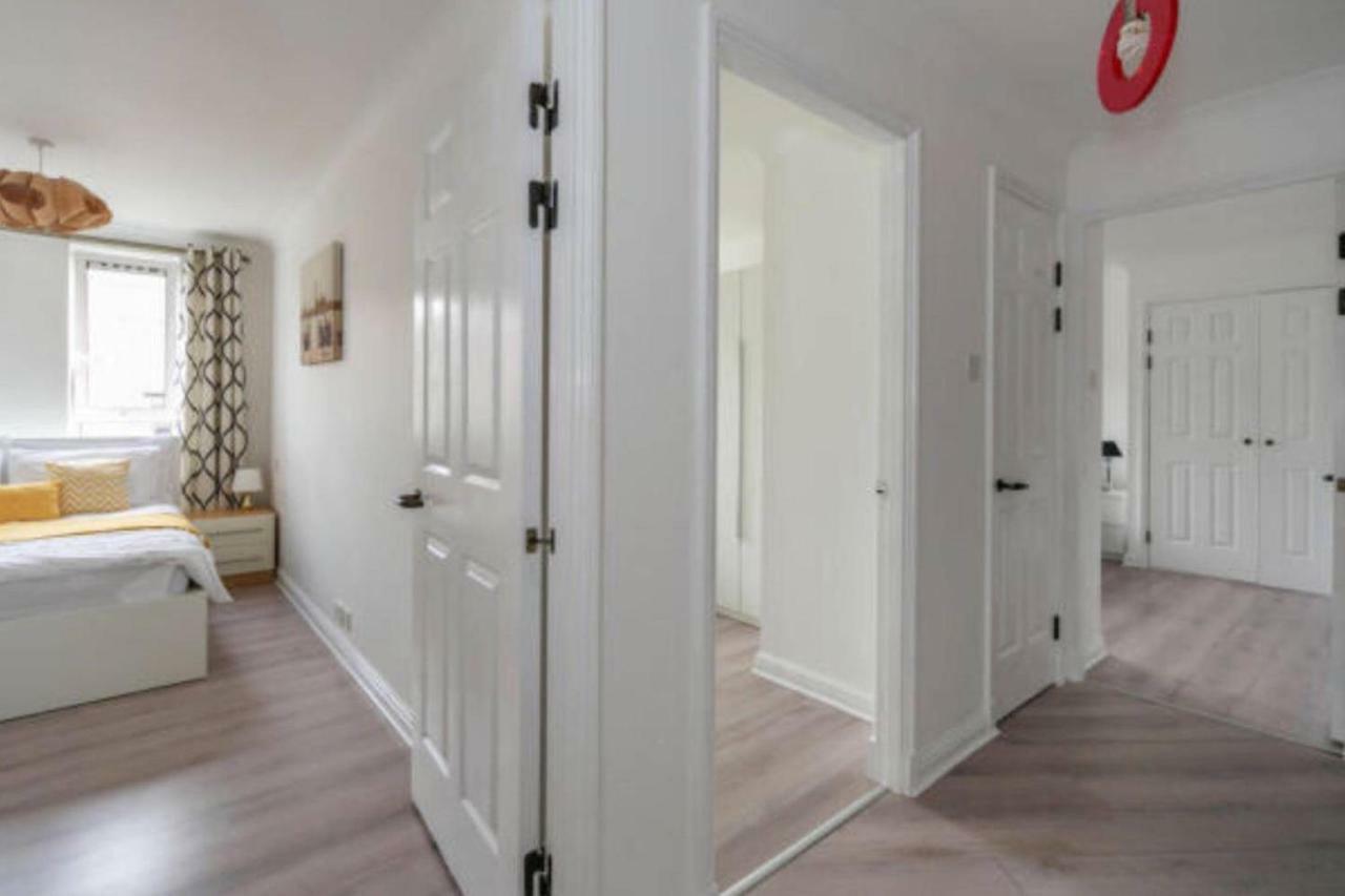 Regents Plaza Apartment
