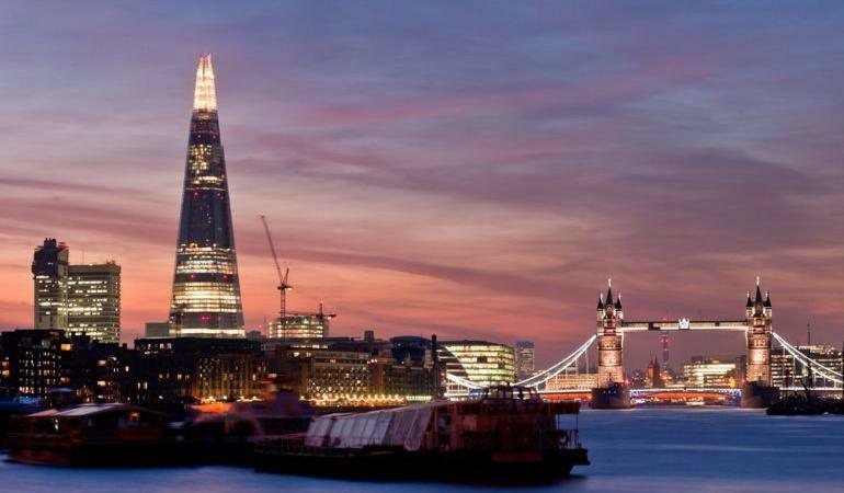 Lejlighed With Parking Near Waterloo & St Thomas & Big Ben & Parliament *