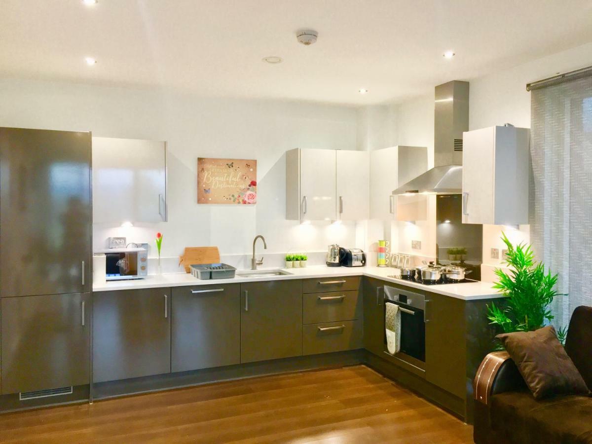 Excel 2 Bedrooms River View Appartement Londres