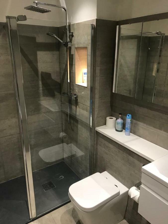 Bright Convenient Flat In Little Venice Apartment *