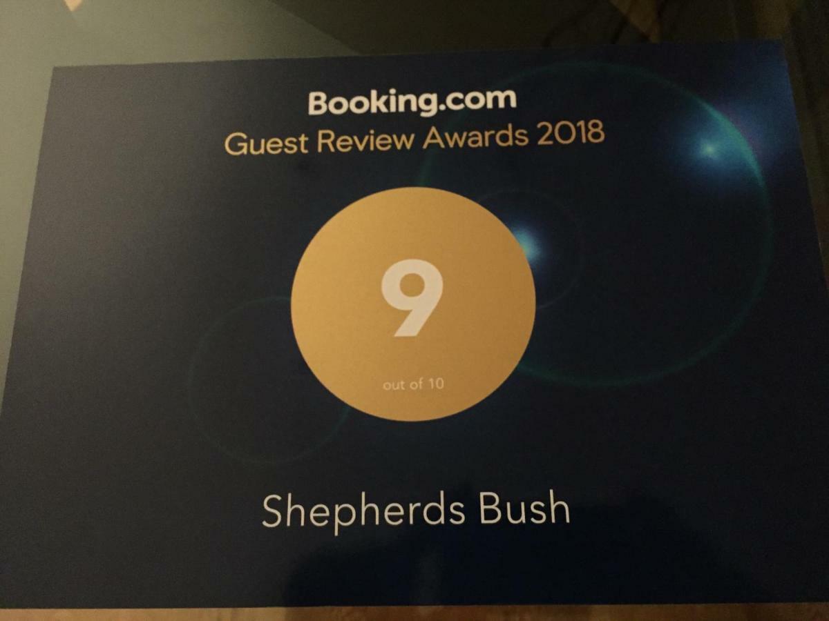 Perfect 2 Bedroom Flat Shepherds Bush W12 Lägenhet *