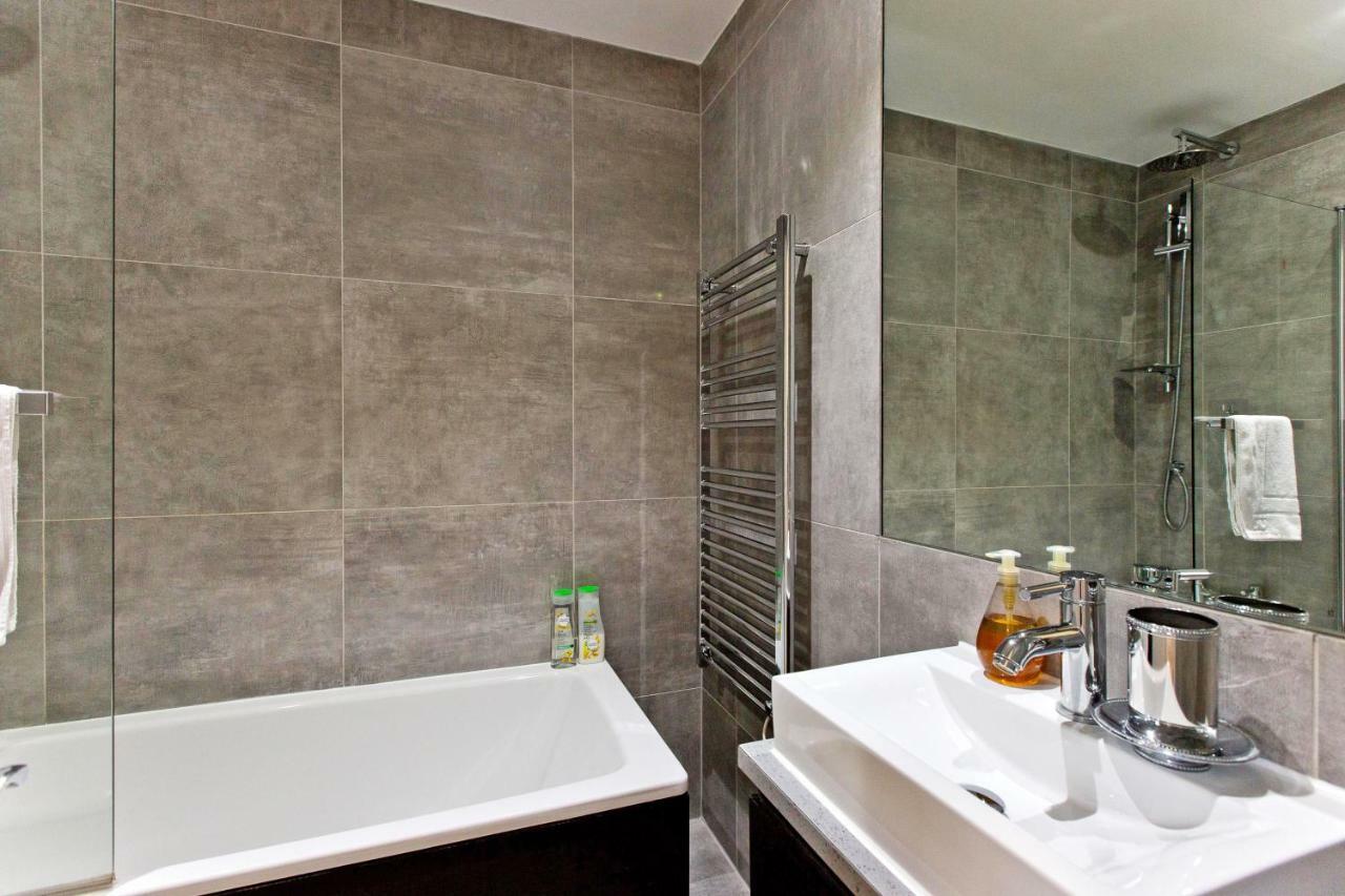 Flat 6, Cromwell Road 1 Bedroom * Londen
