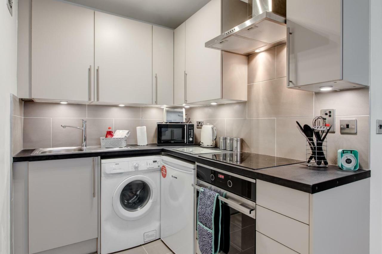 Sherborne Court Aparthotel 3*