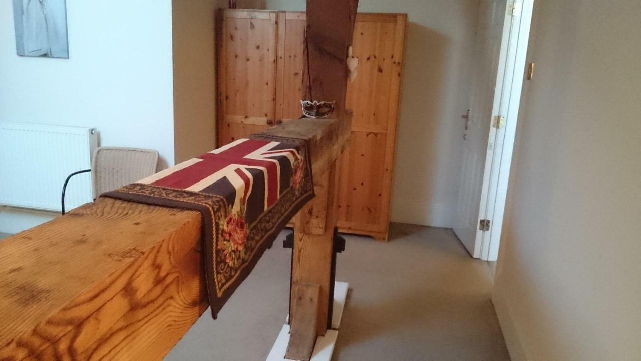 Princess Park Manor Shared Luxury Guest house London