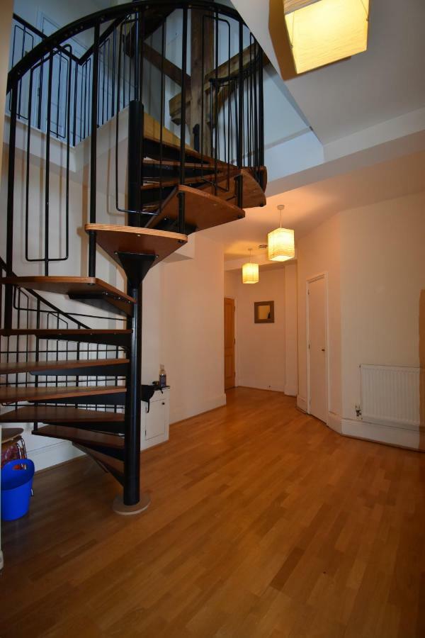Princess Park Manor Shared Luxury Guest house *