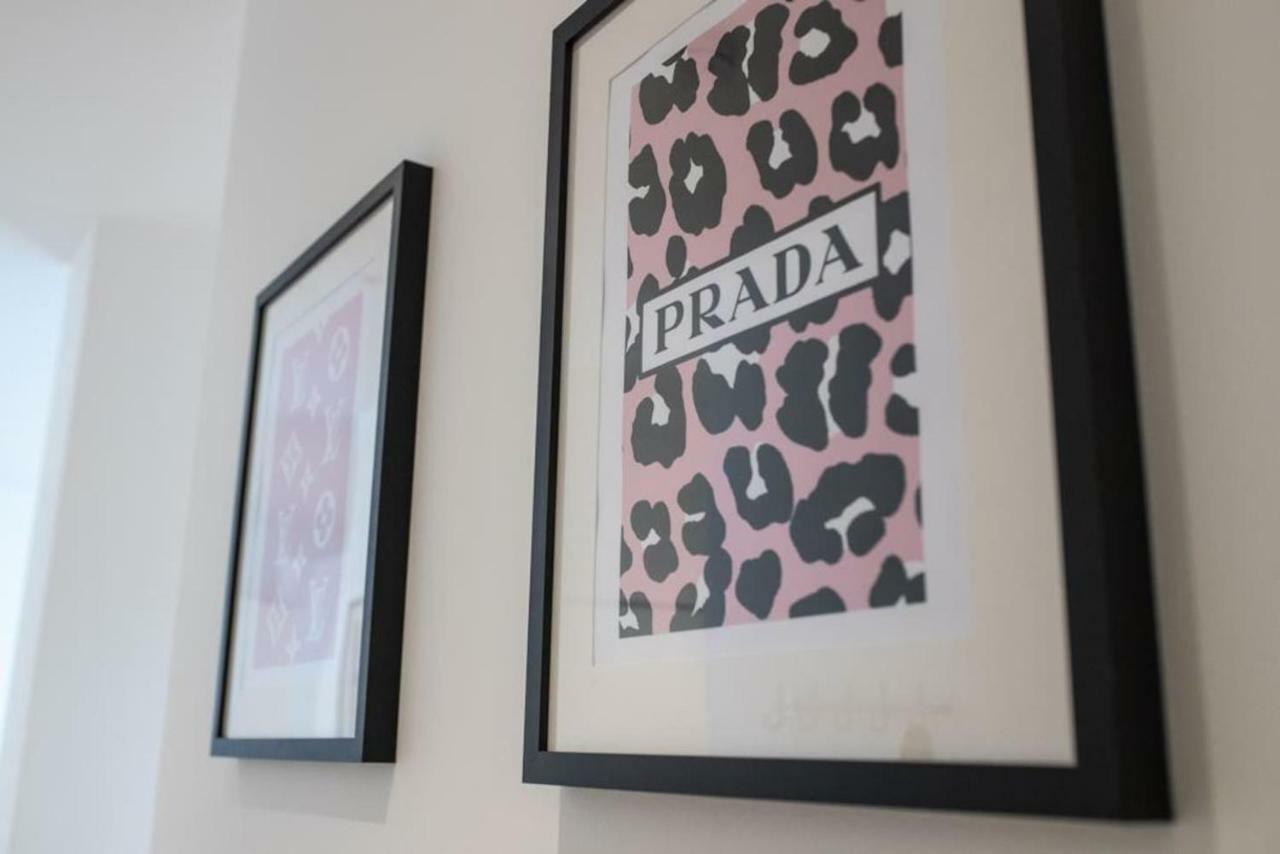 Top Floor Luxury And Spacious 2 Bedroom In Stratford Apartment *