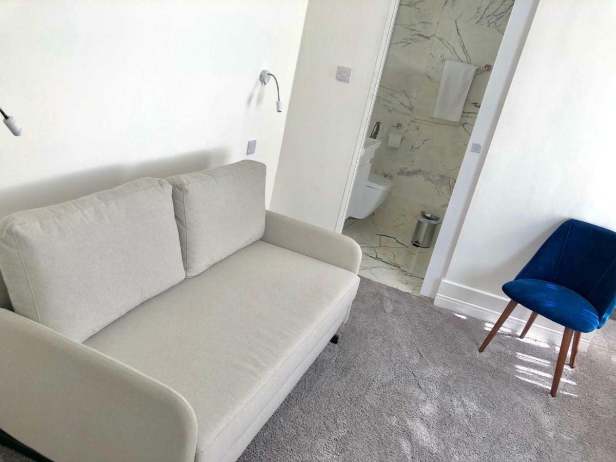 Apartment Widegate Residential