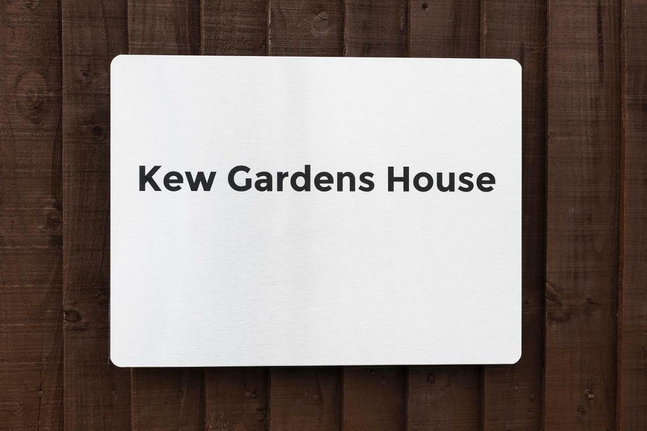 Beautiful West House * London