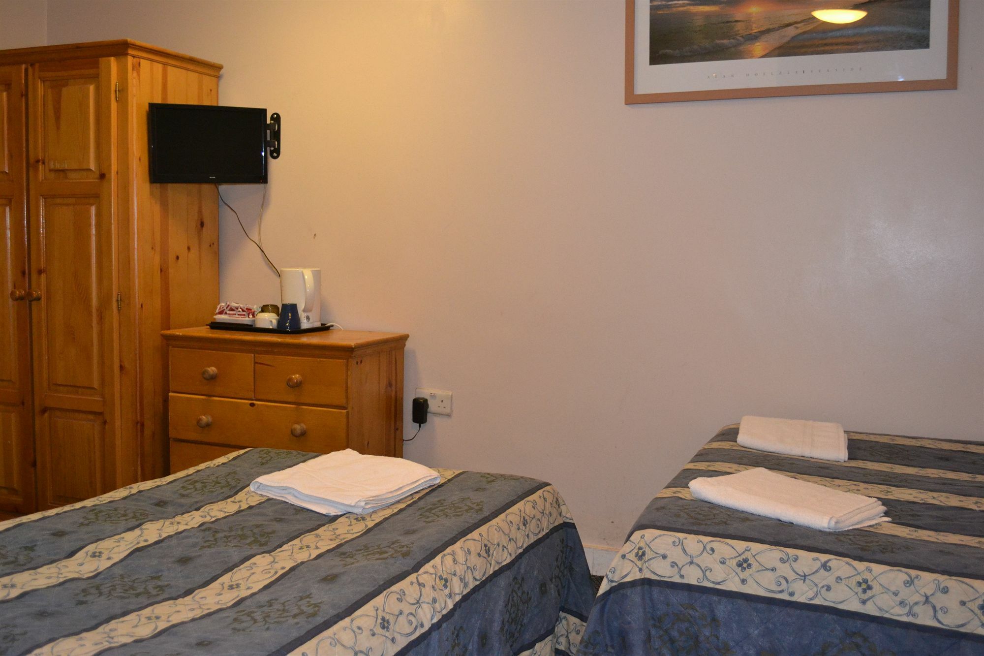The House On Warwick 4* London