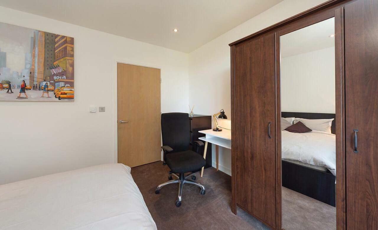 Luxury In North Greenwich Lägenhet *