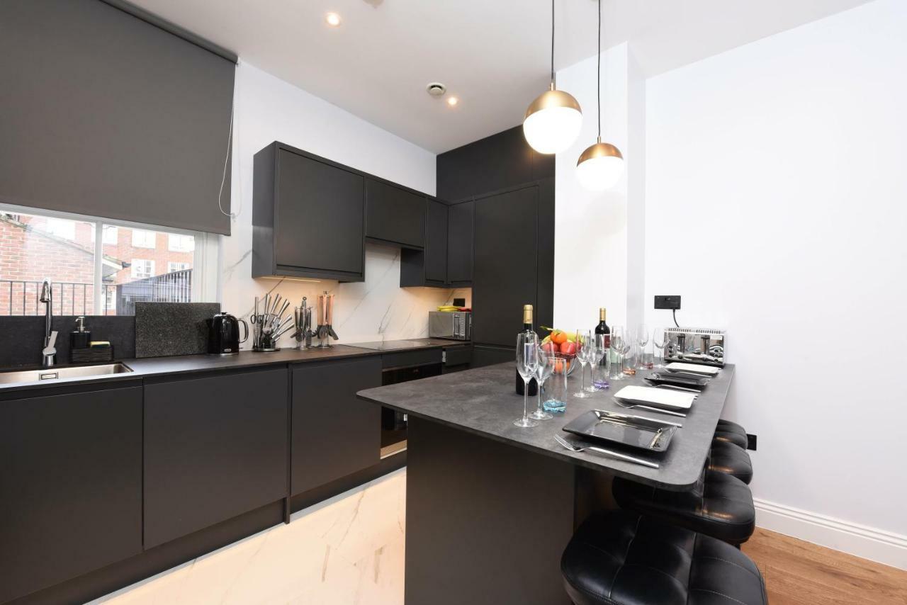 Apartment Stylish!! Spacious 2 & 3 Deluxe Near Victoria Station *
